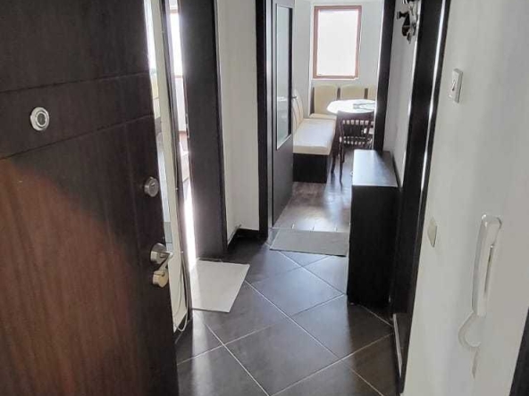 Дава се под наем Двустаен апартамент в Варна, Автогара - 54 кв.м за 428.91 € - Снимка #1