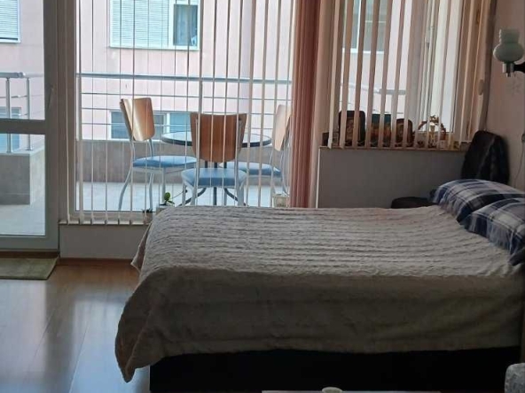 Дава се под наем Едностаен апартамент в Бургас, Сарафово - 50 кв.м за 298.86 € - Снимка #1