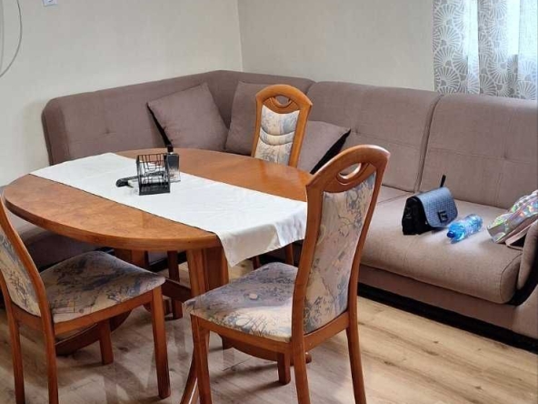 Дава се под наем Тристаен апартамент в Пловдив, Съдийски - 75 кв.м за 325 € - Снимка #1