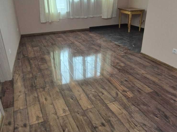 Двустаен апартамент в Велико Търново, Бузлуджа - 93 кв.м за 598 €/кв.м - Снимка #1