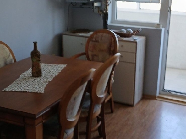 Дава се под наем Тристаен апартамент в Варна, м-т Сотира - 80 кв.м за 498.27 € - Снимка #1