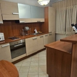 Дава се под наем Двустаен апартамент в Пловдив, Кючук Париж - 60 кв.м за 408 € - Снимка #1