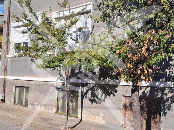 Етаж от къща в Чирпан - 89 кв.м за 720 €/кв.м - Снимка #1