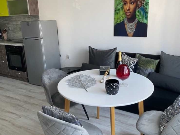 Двустаен апартамент в Бургас, Меден рудник - зона А - 63 кв.м за 574 €/кв.м - Снимка #1