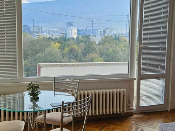Дава се под наем Двустаен апартамент в София, Лозенец - 72 кв.м за 680 € - Снимка #1