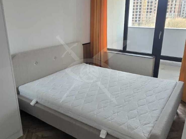 Дава се под наем Тристаен апартамент в Пловдив, Христо Смирненски - 105 кв.м за 918 € - Снимка #1