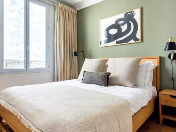 Дава се под наем Двустаен апартамент в Пловдив, Център - 46 кв.м за 204 € - Снимка #1