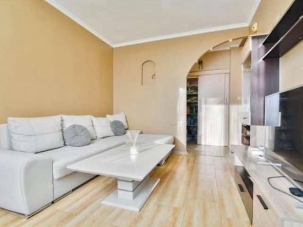 Дава се под наем Двустаен апартамент в София, Люлин 1 - 55 кв.м за 450 € - Снимка #1