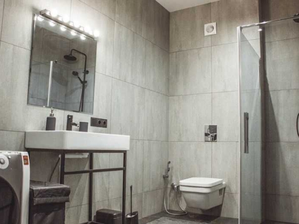 Дава се под наем Тристаен апартамент в Пловдив, Гагарин - 83 кв.м за 270.3 € - Снимка #1