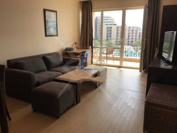 Двустаен апартамент в к.к. Слънчев бряг - 84 кв.м за 1111 €/кв.м - Снимка #1