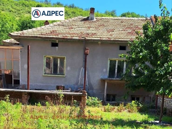 Къща в с. Беглеж, Област Плевен - 85 кв.м за 102 €/кв.м - Снимка #1