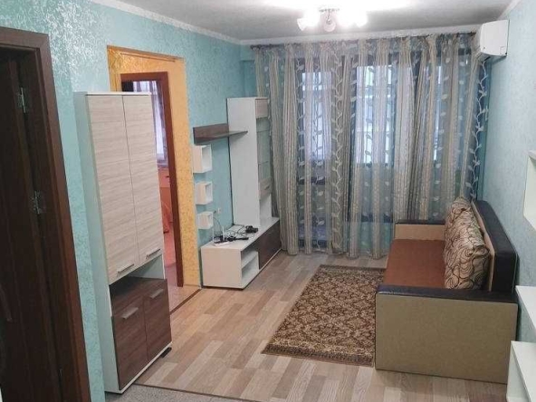 Дава се под наем Двустаен апартамент в Бургас, Център - 50 кв.м за 175 € - Снимка #1