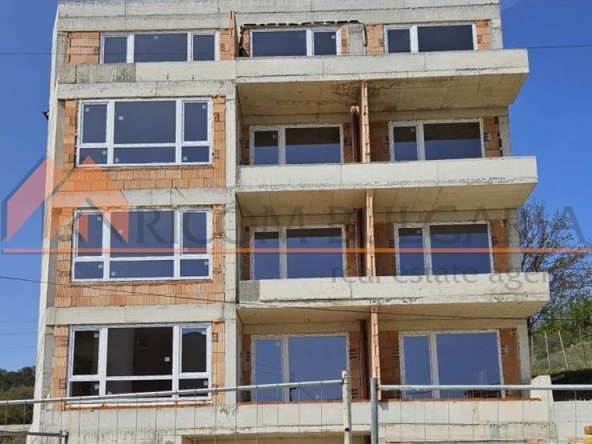Тристаен апартамент в Варна, Виница - 94 кв.м за 771 €/кв.м - Снимка #1