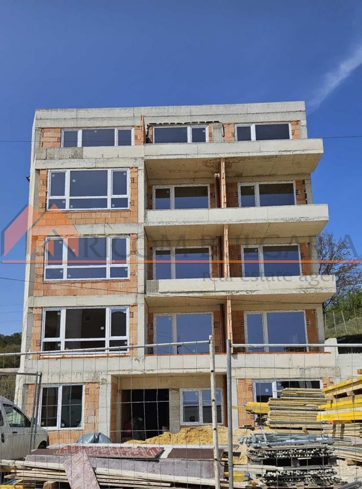 Тристаен апартамент в Варна, Виница - 94 кв.м за 771 €/кв.м - Снимка #1