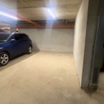 Дава се под наем Гараж / Паркомясто в София, Овча купел 1 - 13 кв.м за 102 € - Снимка #1