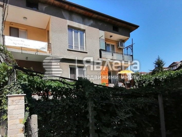 Тристаен апартамент в Дупница - 75 кв.м за 694 €/кв.м - Снимка #1