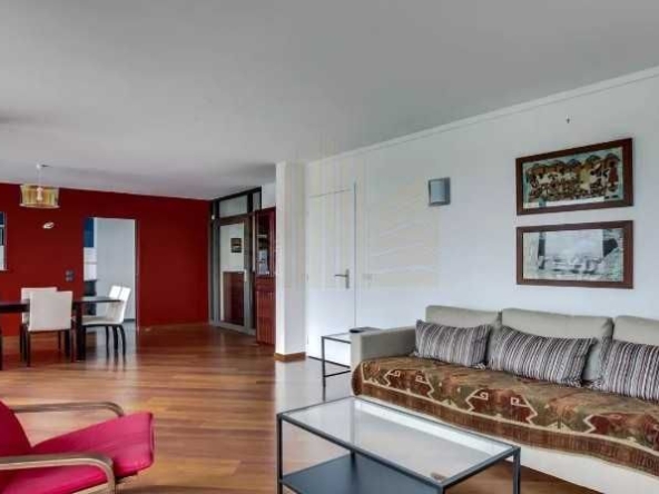 Дава се под наем Тристаен апартамент в Пловдив, Център - 76 кв.м за 234.6 € - Снимка #1