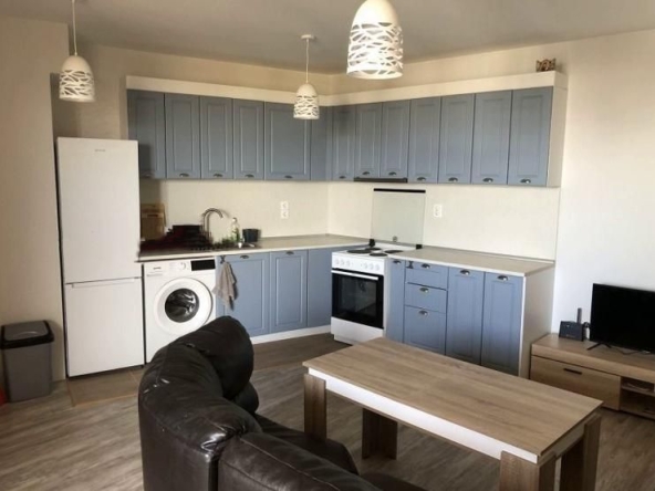 Дава се под наем Двустаен апартамент в София, Връбница 2 - 65 кв.м за 511 € - Снимка #1