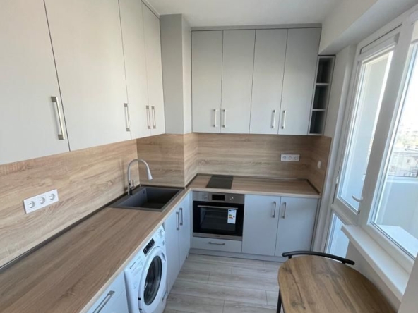 Дава се под наем Двустаен апартамент в Пловдив, Западен - 58 кв.м за 475 € - Снимка #1