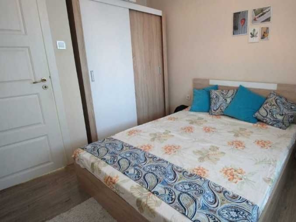 Дава се под наем Двустаен апартамент в Бургас, Славейков - 57 кв.м за 210 € - Снимка #1