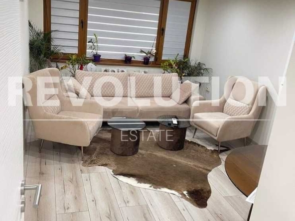 Дава се под наем Тристаен апартамент в Варна, Бриз - 90 кв.м за 573.24 € - Снимка #1