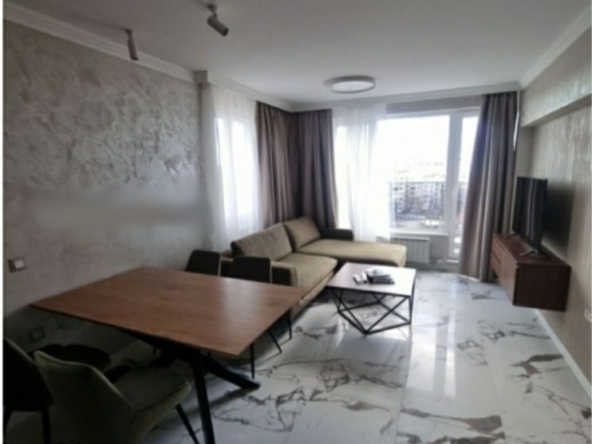 Дава се под наем Двустаен апартамент в София, Люлин 8 - 74 кв.м за 612 € - Снимка #1