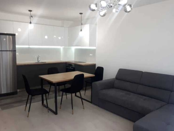 Дава се под наем Двустаен апартамент в Пловдив, Каменица 1 - 65 кв.м за 450 € - Снимка #1