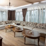 Дава се под наем Четиристаен апартамент в Стрелча - 240 кв.м за 300 € - Снимка #1