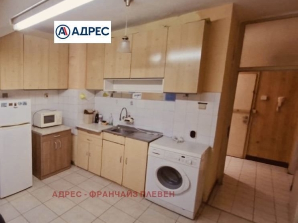 Двустаен апартамент в Плевен, Сторгозия - 69 кв.м за 561 €/кв.м - Снимка #1