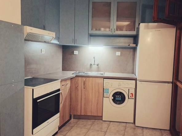 Дава се под наем Двустаен апартамент в Пловдив, Център - 58 кв.м за 350 € - Снимка #1