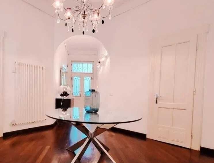 Дава се под наем  в Бургас, Зорница - 20 кв.м за 102 € - Снимка #1