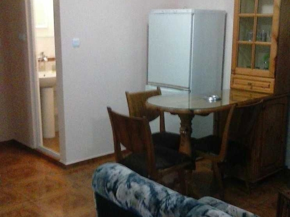 Дава се под наем Едностаен апартамент в Бургас, Възраждане - 30 кв.м за 102 € - Снимка #1