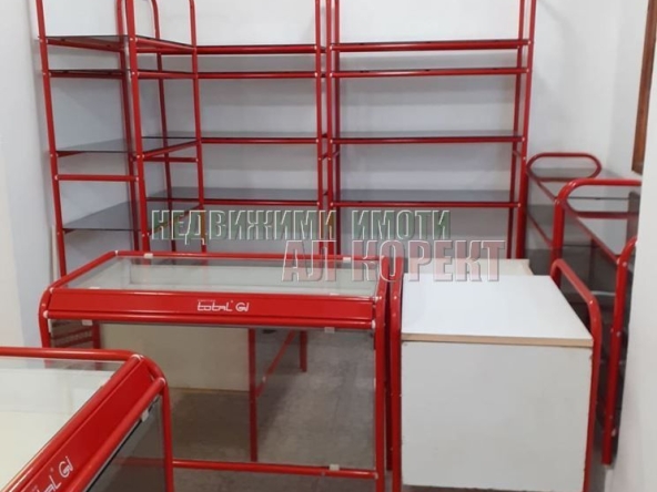 Магазин в Варна, Лятно кино Тракия - 40 кв.м за 925 €/кв.м - Снимка #1