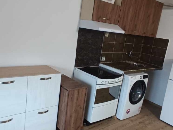 Дава се под наем Едностаен апартамент в Силистра, Изток - 25 кв.м за 127.5 € - Снимка #1