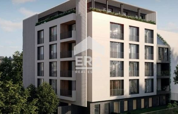 Тристаен апартамент в София, Медицинска академия - 161 кв.м за 3603 €/кв.м - Снимка #1