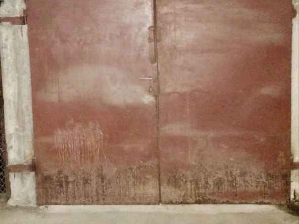 Дава се под наем Гараж / Паркомясто в Шумен, Тракия - 13 кв.м за 61.2 € - Снимка #1