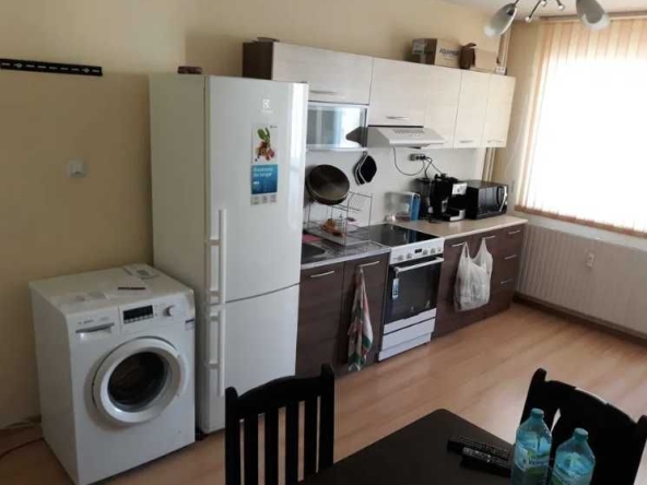 Дава се под наем Двустаен апартамент в София, Младост 3 - 52 кв.м за 348.84 € - Снимка #1