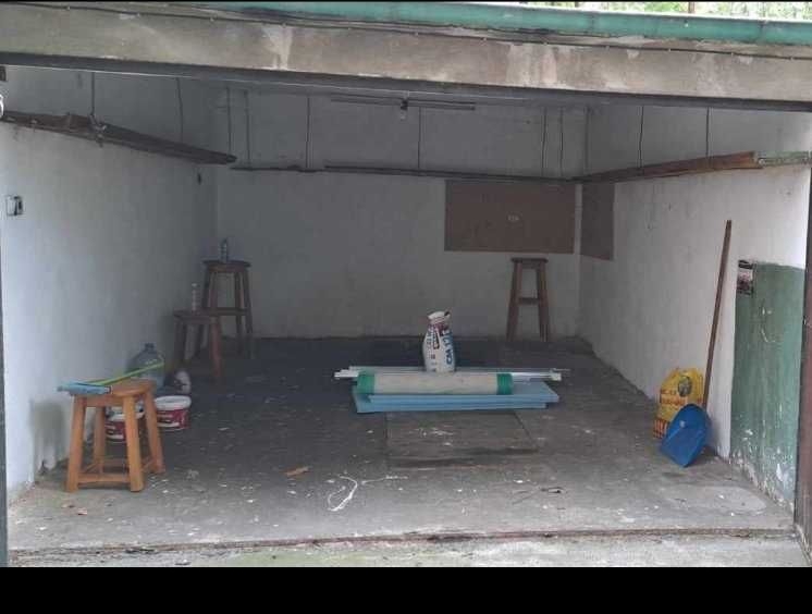 Гараж / Паркомясто в Пловдив, Младежки Хълм - 22 кв.м за 696 €/кв.м - Снимка #1