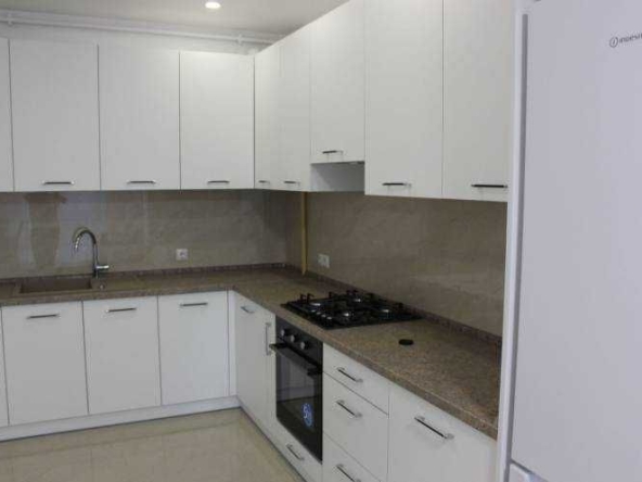 Дава се под наем Двустаен апартамент в София, Люлин 3 - 56 кв.м за 397.29 € - Снимка #1