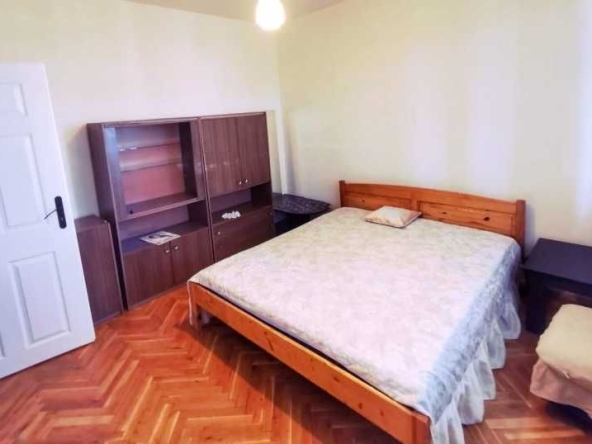 Дава се под наем Двустаен апартамент в София, Разсадника - 70 кв.м за 348.84 € - Снимка #1