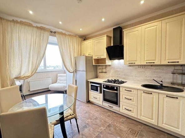 Дава се под наем Двустаен апартамент в София, Център - 56 кв.м за 408 € - Снимка #1