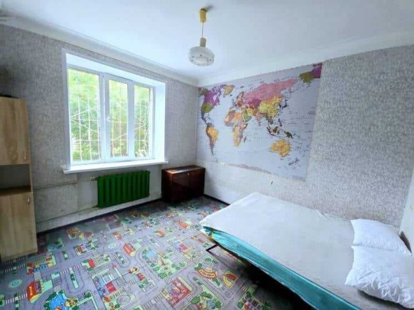 Дава се под наем Тристаен апартамент в София, Център - 90 кв.м за 561 € - Снимка #1