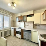 Дава се под наем Двустаен апартамент в София, Зона Б-18 - 66 кв.м за 598.23 € - Снимка #1