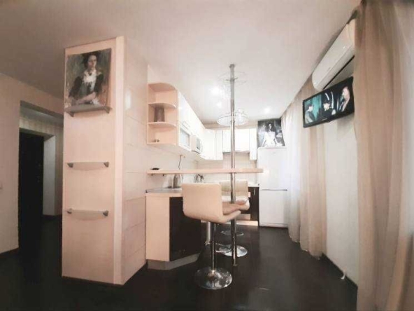 Дава се под наем Двустаен апартамент в София, Иван Вазов - 57 кв.м за 510 € - Снимка #1