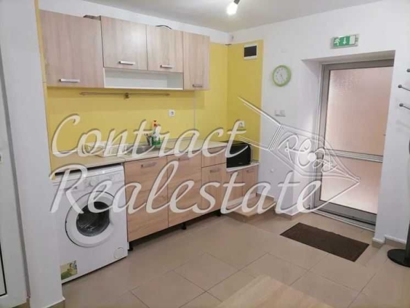 Дава се под наем Едностаен апартамент в Варна, Червен площад - 35 кв.м за 306 € - Снимка #1