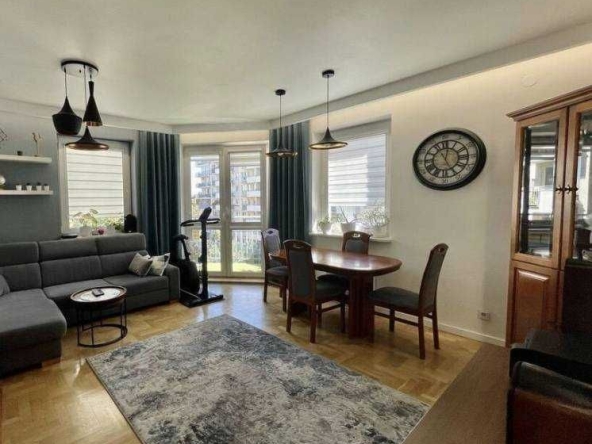 Дава се под наем Двустаен апартамент в София, Люлин 5 - 64 кв.м за 433.5 € - Снимка #1