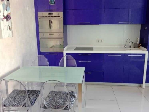 Дава се под наем Двустаен апартамент в София, Център - 65 кв.м за 453.9 € - Снимка #1