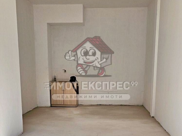 Дава се под наем Гараж / Паркомясто в Асеновград - 15 кв.м за 76.5 € - Снимка #1