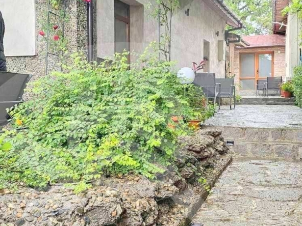 Къща в Хисаря - 100 кв.м за 3200 €/кв.м - Снимка #1