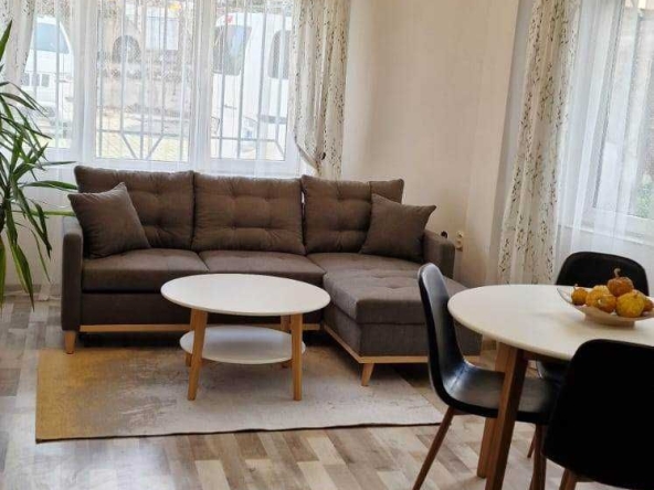 Дава се под наем Двустаен апартамент в Бургас, Възраждане - 56 кв.м за 525 € - Снимка #1